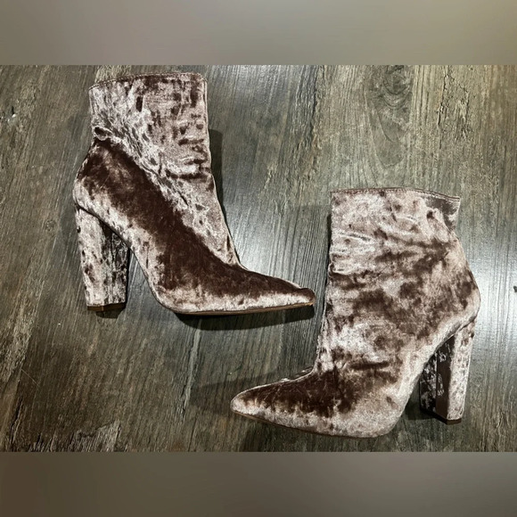 FINAL PRICE Jessica Simpson Women's Teddi Fashion Boot - Picture 2 of 6